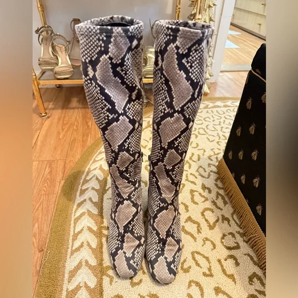 Steve Madden Dexie Slim Fit Knee High Block Heel Boot - Picture 4 of 10